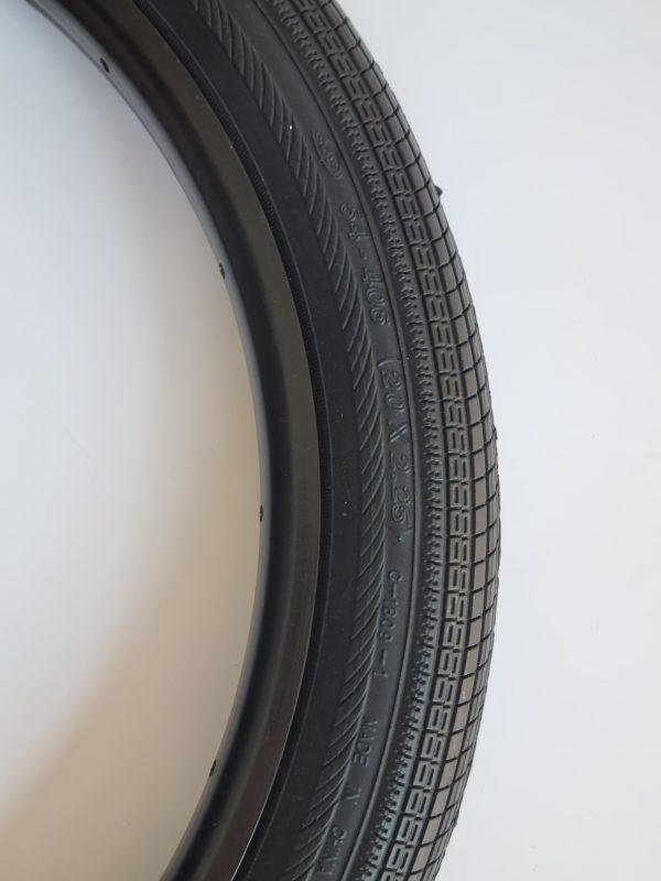 CST Tire 2.25 Black Momentum BMX